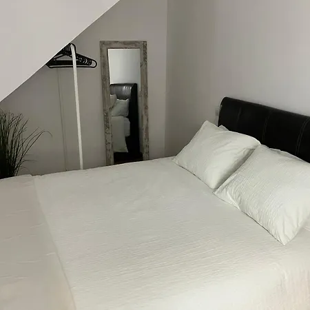 Atico-penthouse Duplex Bellavista Con Parking